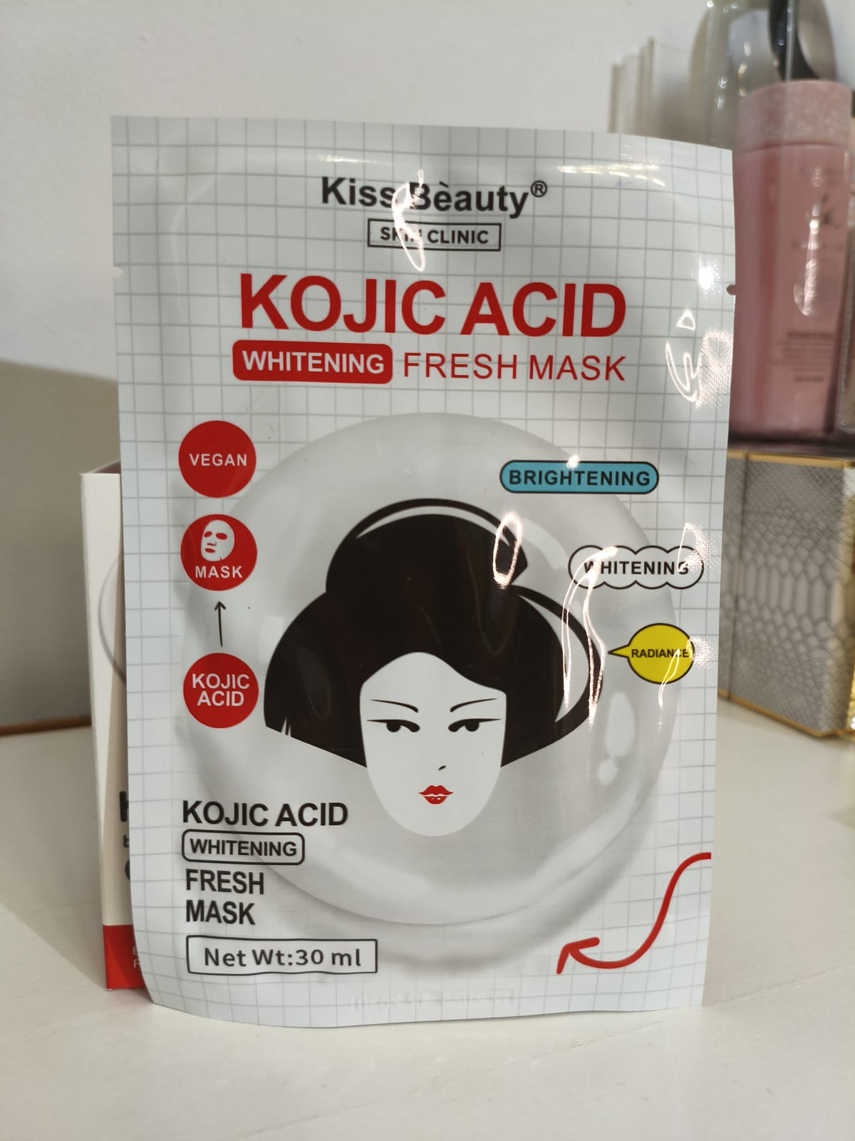 Mascarilla Facial Kojic Acid Whitening Fresh Mask – Iluminadora, Vegana y Resplandor Inmediato (30ml) ---