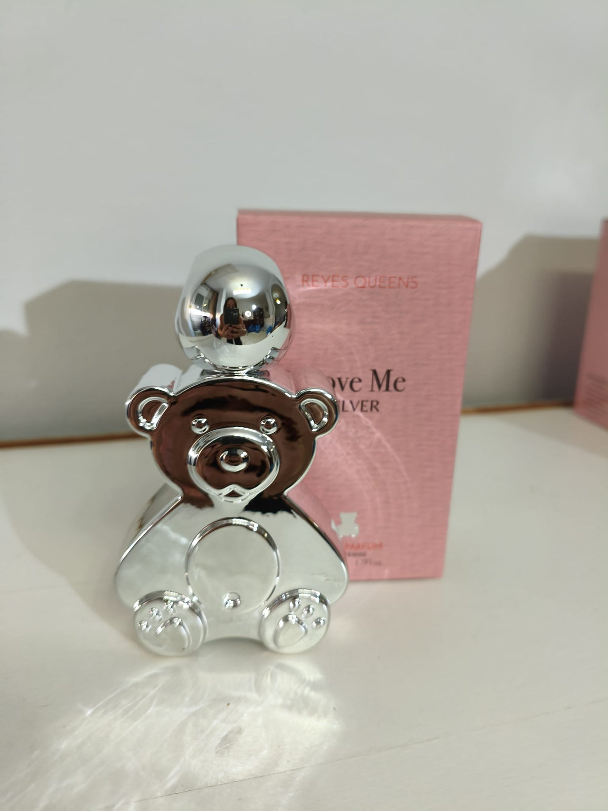 Título sugerido: Perfume Love Me Silver (50ml) - Reyes Queens