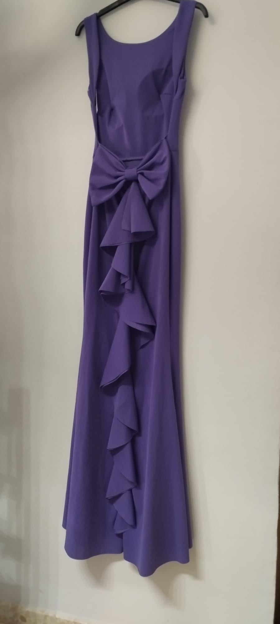 Vestido Largo Fiesta Morado - Escote Redondo y Espalda con Lazo