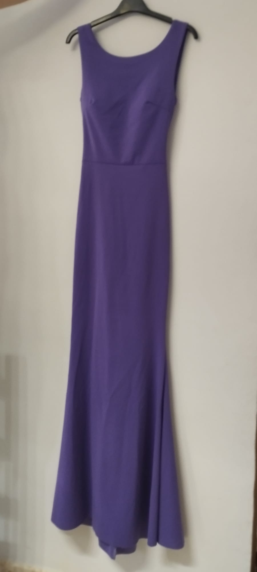 Vestido Largo Fiesta Morado - Escote Redondo y Espalda con Lazo
