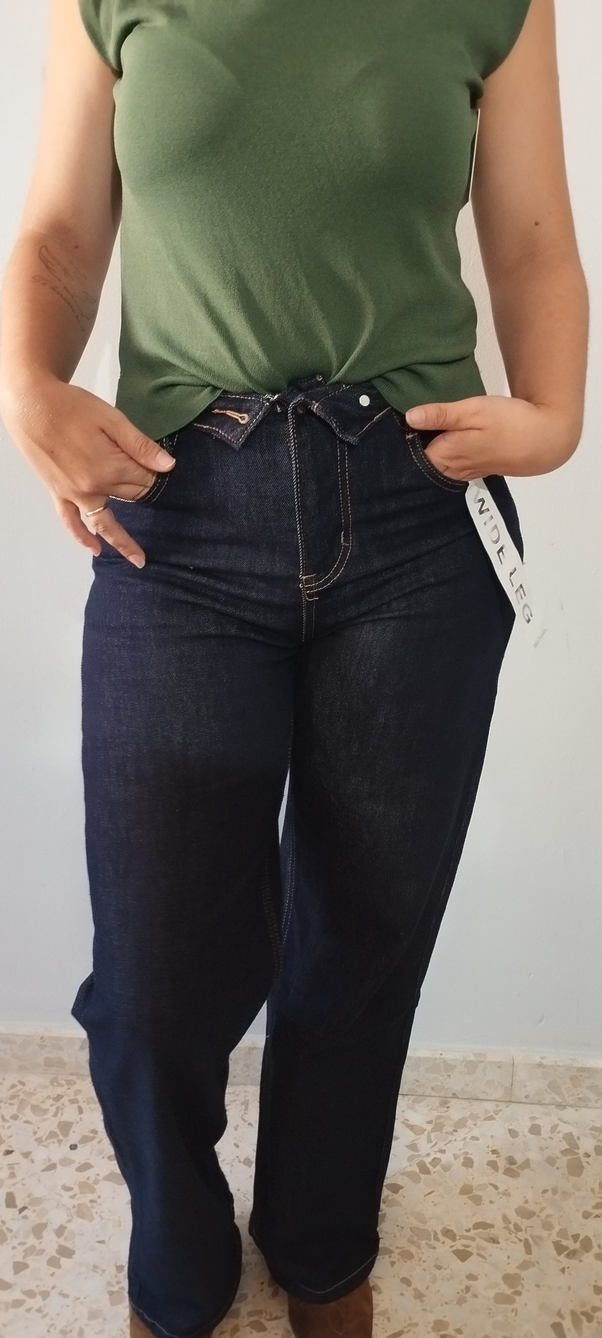 PANTALÓN VAQUERO AZUL OSCURO