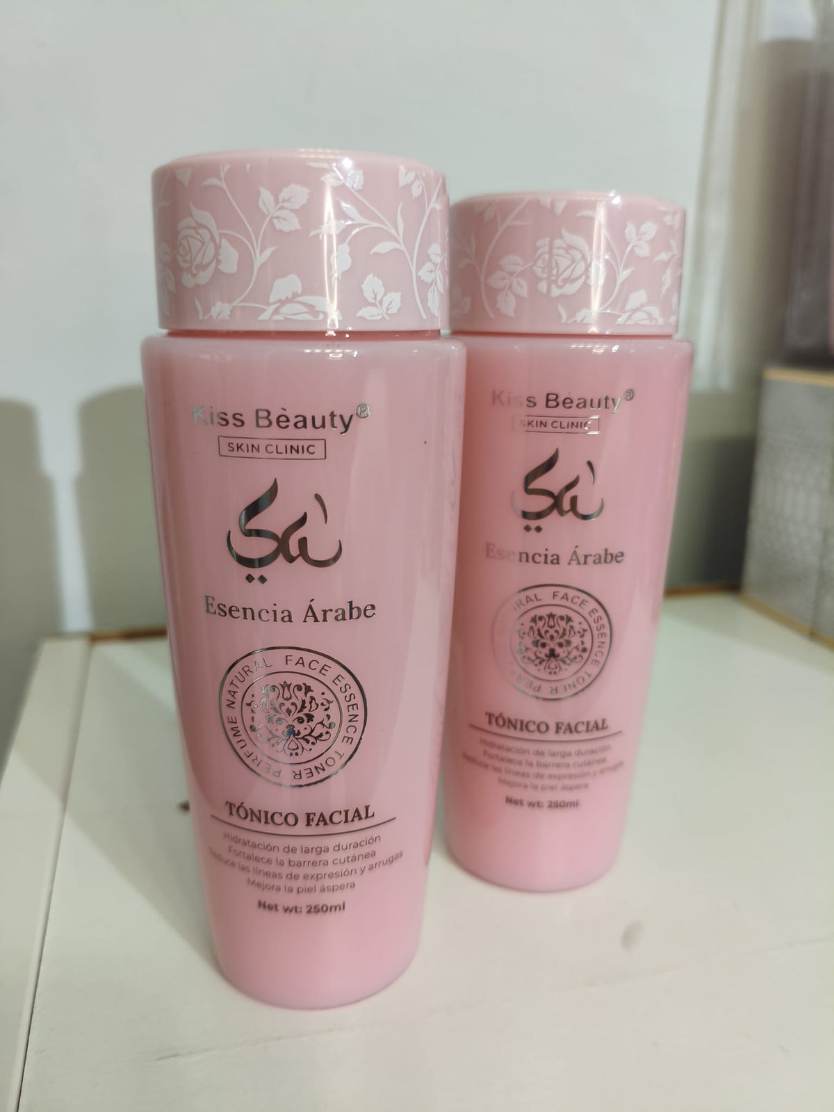 Tónico Facial Esencia Árabe Kiss Beauty – Hidratación, Firmeza y Cuidado Anti-Edad (250ml)