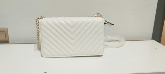 Bolso Bandolera Blanco Acolchado Espiga con Cadena Dorada